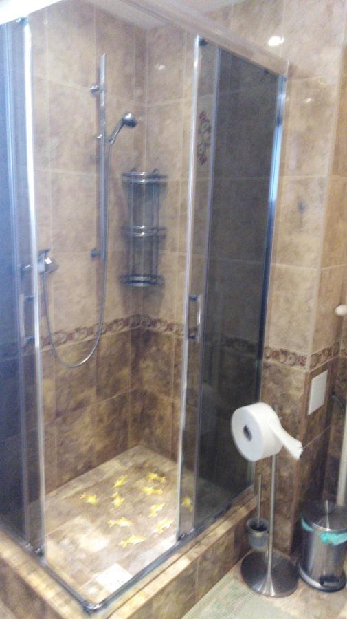 Housing Hella Apartment Nova Lesna Bagian luar foto