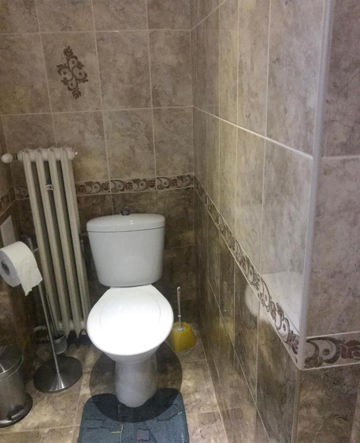 Housing Hella Apartment Nova Lesna Bagian luar foto