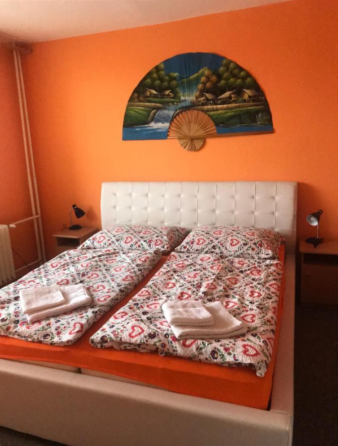 Housing Hella Apartment Nova Lesna Bagian luar foto